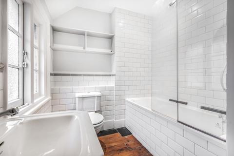 3 Cooper Road, Guildford, GU1 3LY