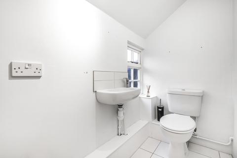 3 Cooper Road, Guildford, GU1 3LY