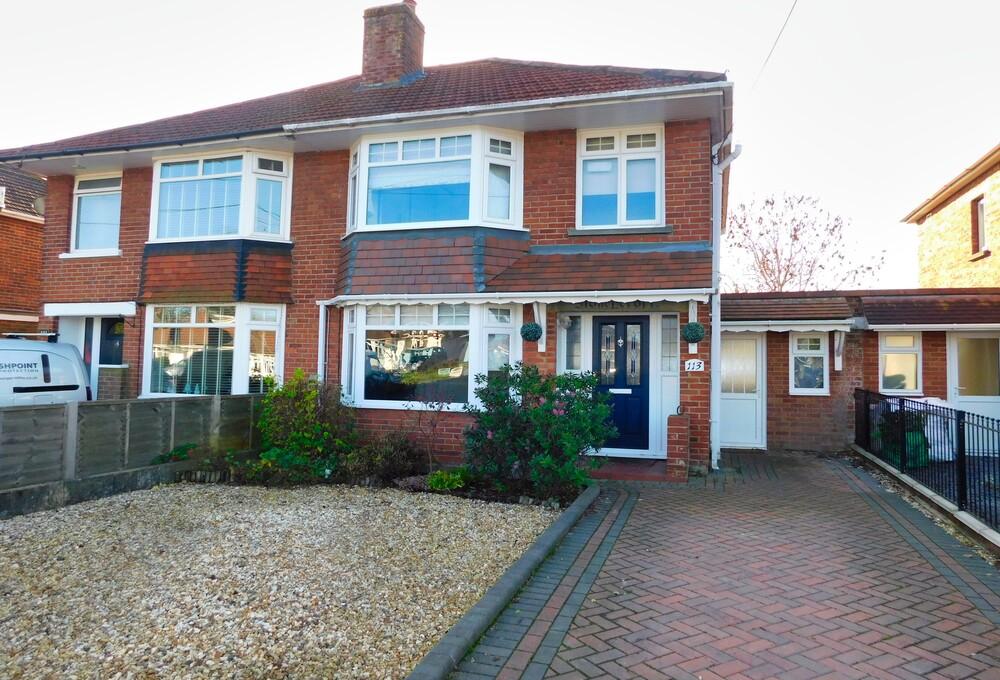 Testwood Lane, Totton, Southampton SO40 3 bed semidetached house £