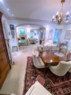 undefined, CEDARS CLOSE, HENDON, NW4 1TR