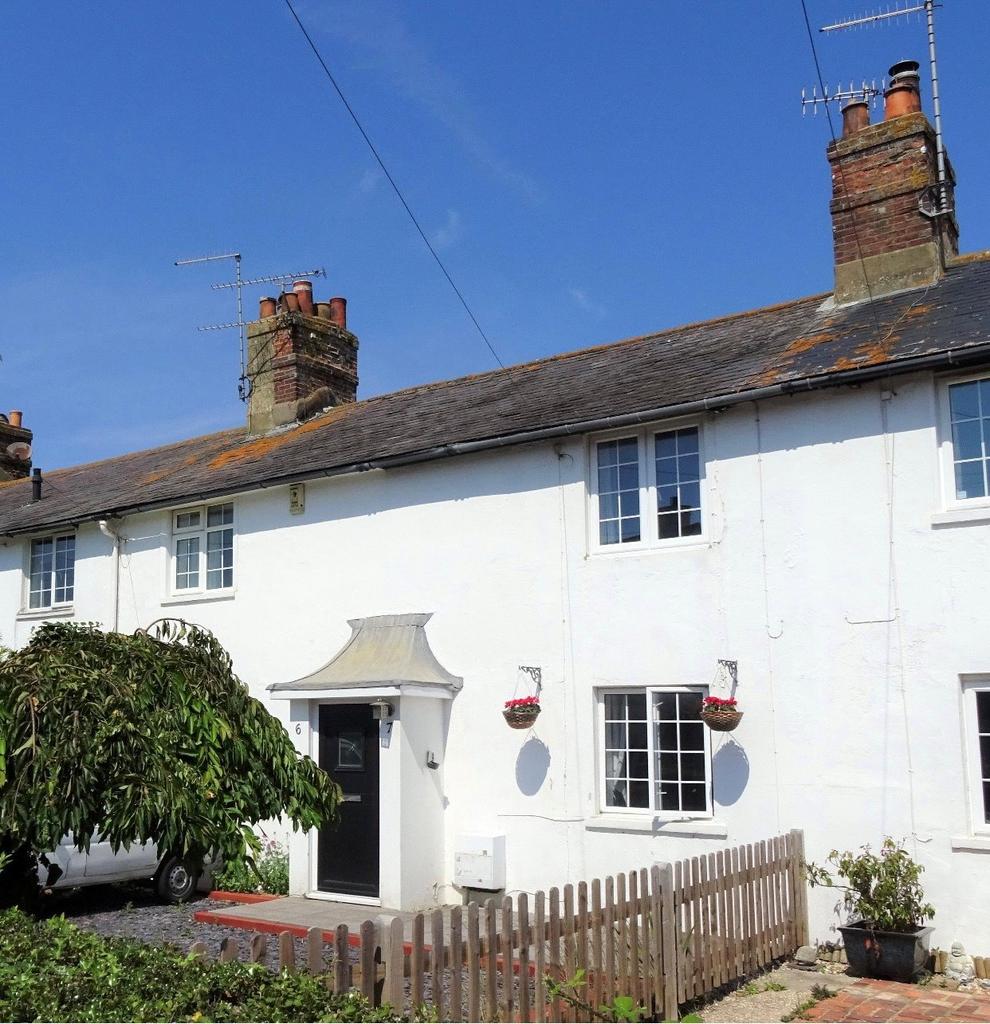 Coastguard Cottages, South Strand, East Preston, Littlehampton, BN16 2 bed terraced house £