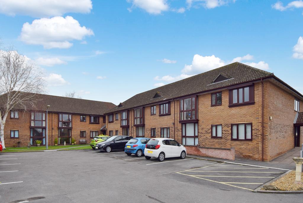London Road, Amesbury, Salisbury, SP4 7JX 2 bed apartment for sale £