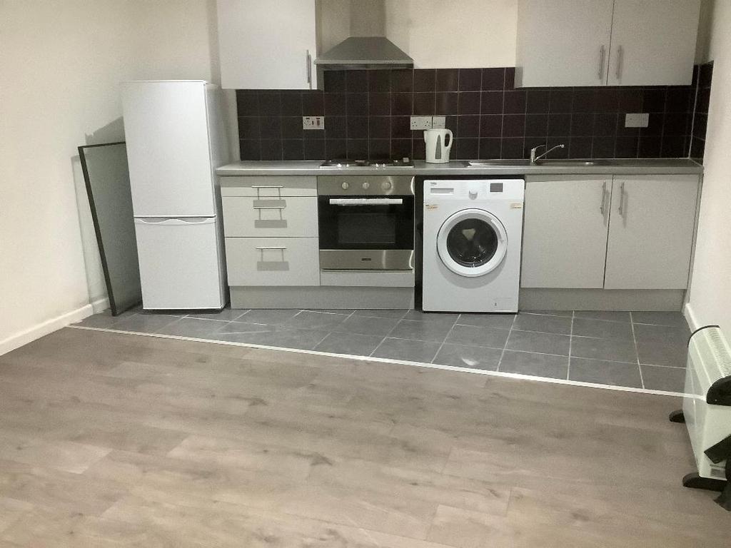 West Bromwich Street, Walsall WS1 1 bed flat £450 pcm (£104 pw)