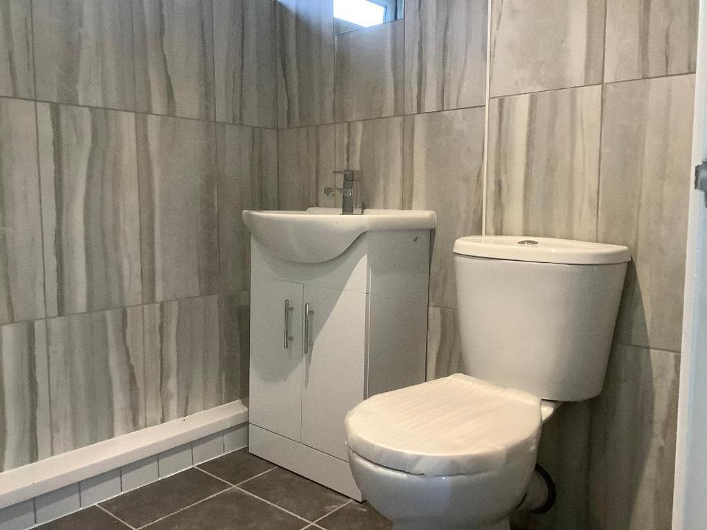West Bromwich Street, Walsall WS1 1 bed flat £450 pcm (£104 pw)