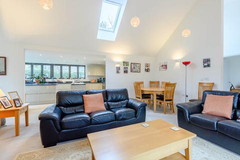 16b Teversham Road, Fulbourn, Cambridge, CB21 5EB