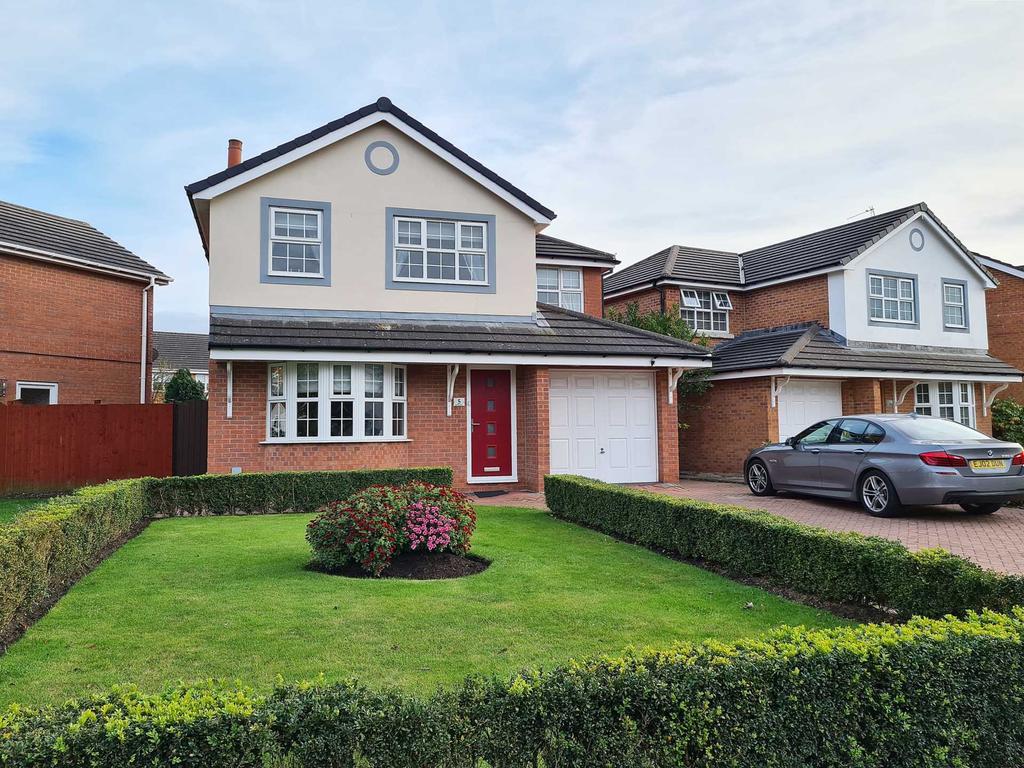 Gate, Cypress Point, Lytham... 4 bed detached house £310,000