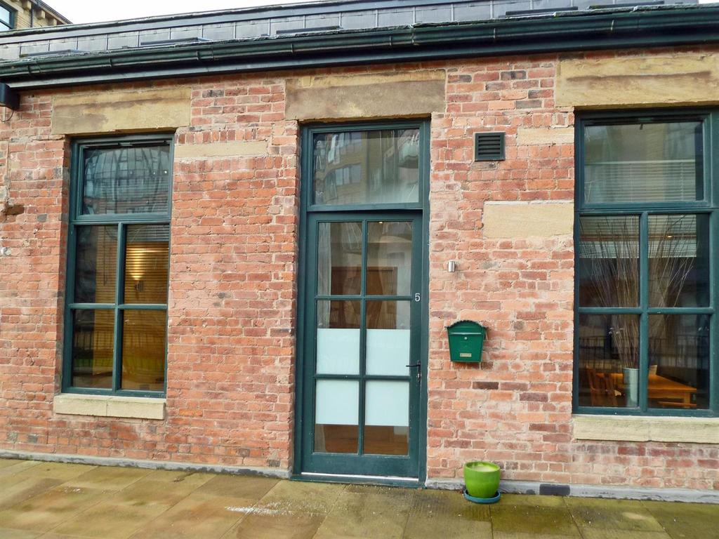 Victoria Mills, Salts Mill Road, Shipley, Bradford, BD17 2 bed flat £