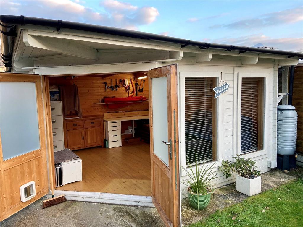 Summerhouse Cabin