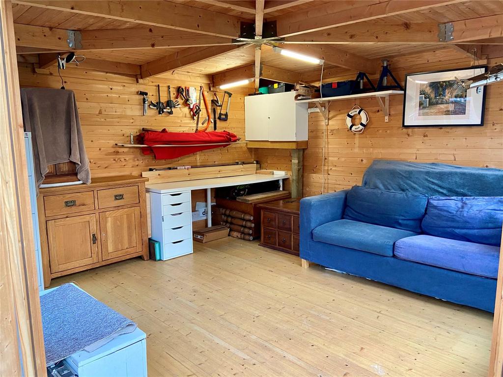 Summerhouse Cabin