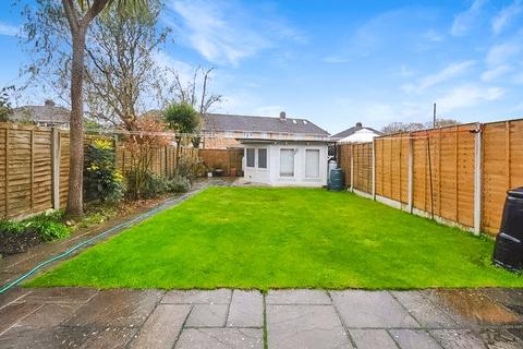 28 Kitchener Crescent, Poole, BH17 7HU