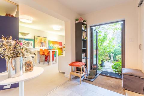 2 Fitzalan Road, Claygate, Esher, KT10 0LX