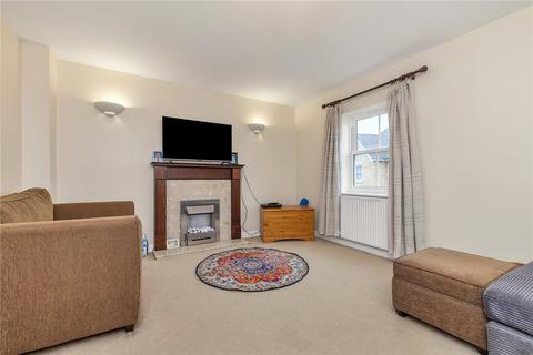 3 bedroom terraced house to rent, Days Meadow, Oakington, Cambridge