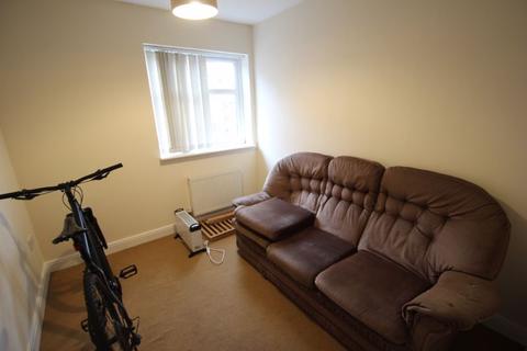 Flat 15, Beech House, 1 Alder Carr Close, Redditch, B98 7PF