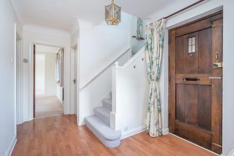 Birkholme Leigh Place, Cobham, KT11 2HL
