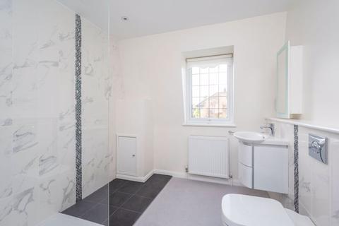Birkholme Leigh Place, Cobham, KT11 2HL