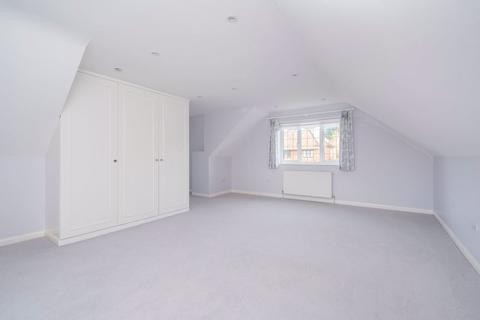 Birkholme Leigh Place, Cobham, KT11 2HL