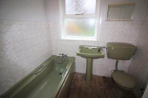 86 Roils Head Road, Halifax, HX2 0LH