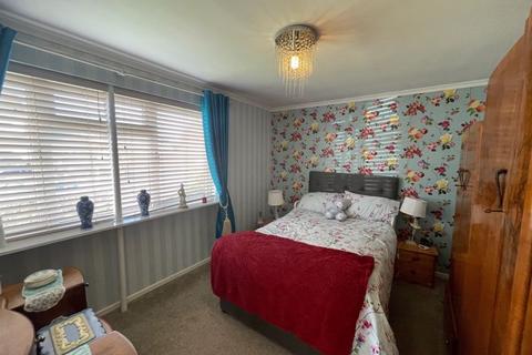 19 Ferndale Close, Burntwood, WS7 4US