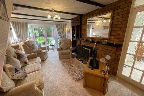 19 Ferndale Close, Burntwood, WS7 4US