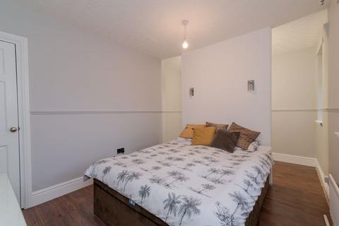 25 Coniston Avenue, Little Hulton, Manchester, M38 9NY
