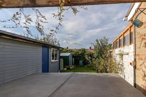 9 Blacklands Road, Benson, Wallingford, OX10 6NW