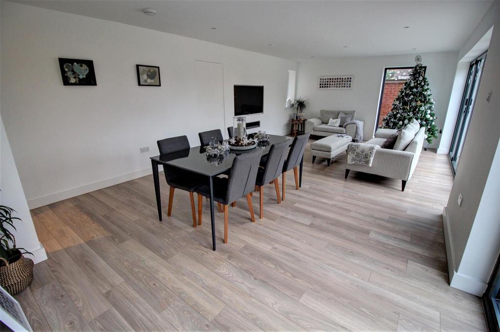 Family/Dining/Living Room