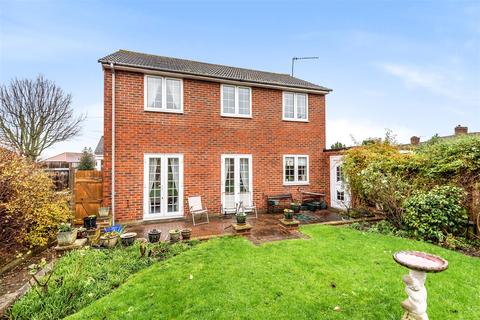 175 Browning Avenue, Worcester Park, KT4 8LB