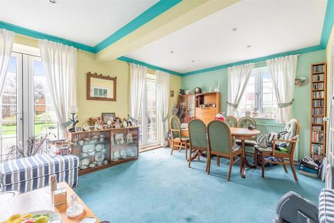 175 Browning Avenue, Worcester Park, KT4 8LB
