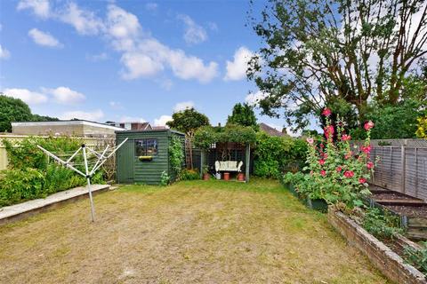 14 Aldwick Crescent, Worthing, BN14 0AR