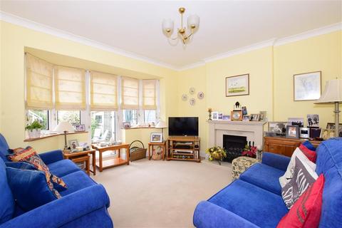 14 Aldwick Crescent, Worthing, BN14 0AR