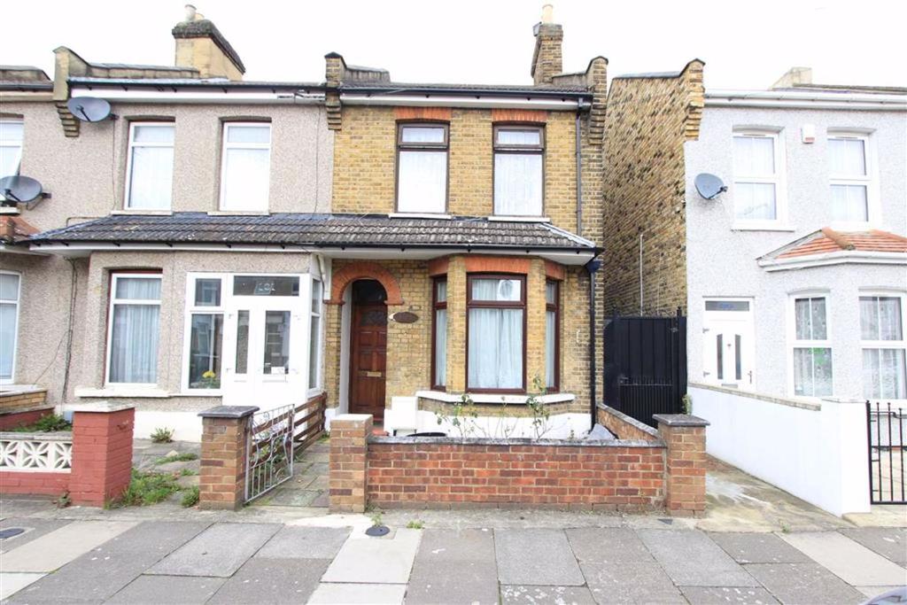 Stanley Road, Ilford, Essex, IG1 3 bed house £400,000