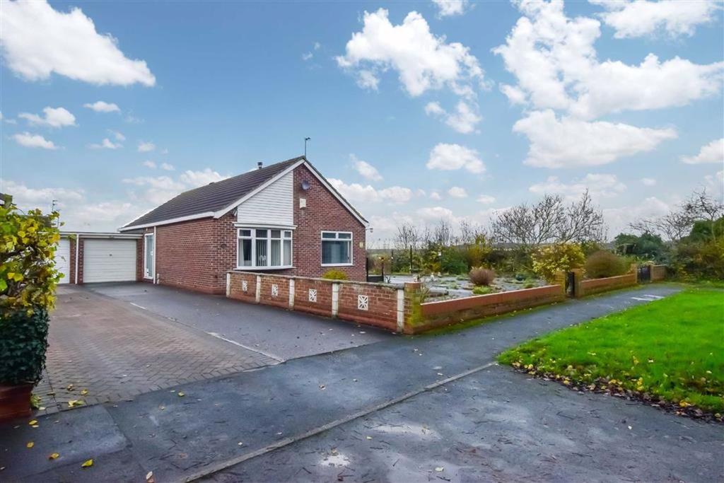Carr Lane, Willerby, East Riding Of Yorkshire 3 bed detached bungalow