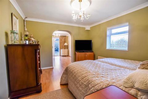 239 Carr Lane, Willerby, Hull, HU10 6JF