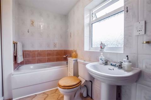 239 Carr Lane, Willerby, Hull, HU10 6JF