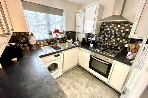 15 High Barns Close, Grange Park, Northampton, NN4 5BH