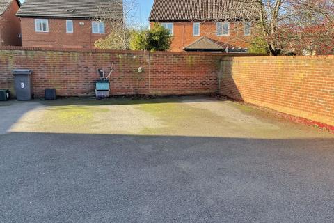 15 High Barns Close, Grange Park, Northampton, NN4 5BH