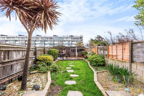 10 Flag Square, Shoreham-by-sea, BN43 5RZ