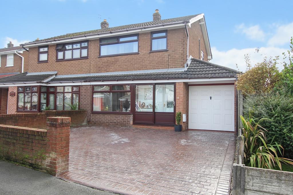 Hinckley Road, St Helens, WA11 3 bed semidetached house £160,000