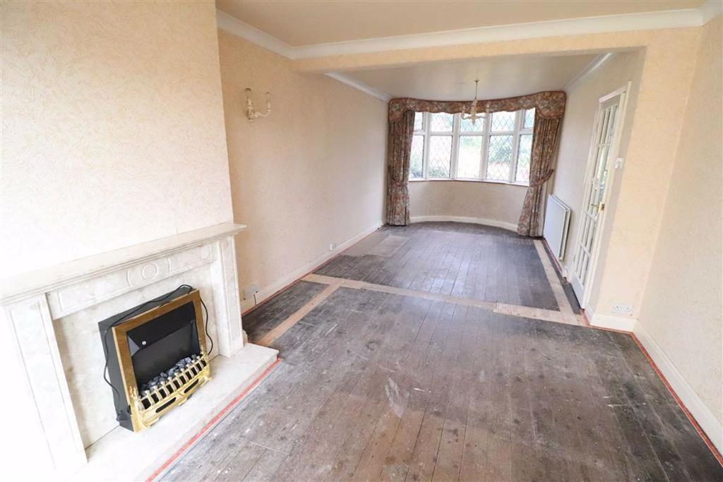 Princes Drive, Leamington Spa, CV32 3 bed semidetached house £320,000