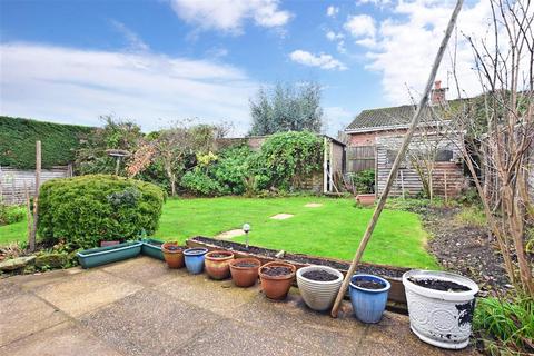 11 Birch End, West Chiltington, Pulborough, RH20 2QF