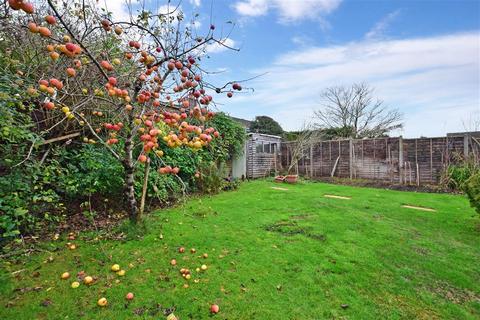 11 Birch End, West Chiltington, Pulborough, RH20 2QF