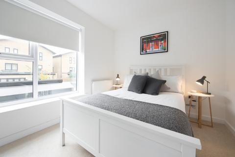 2 Charlock Close, Romford, RM3 0LE