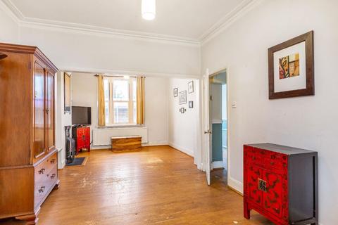 3 Marys Terrace, Twickenham, TW1 3JB
