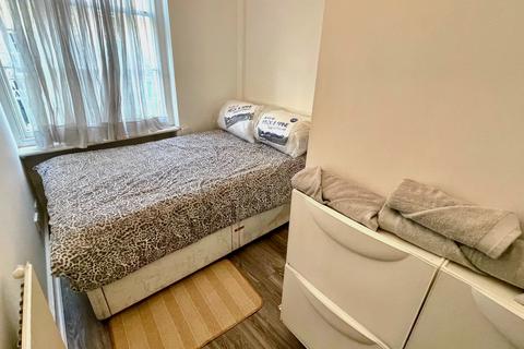 1 bedroom apartment to rent - Leather Lane, London, EC1N