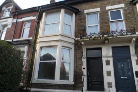 34 Raikes Parade, Blackpool, FY1 4EX