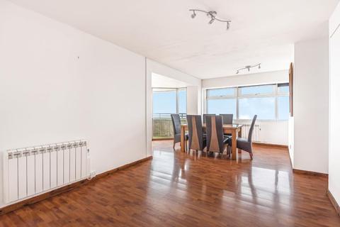 57 David Murray John Tower, Swindon, SN1 1LT