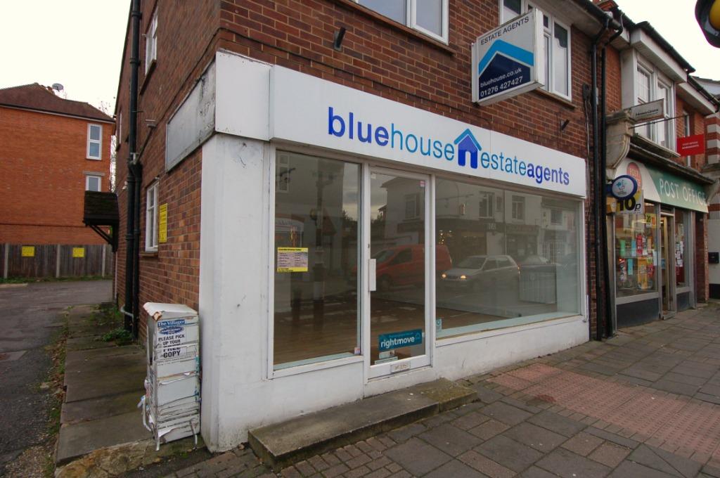 High Street, Bagshot Shop £1,083 pcm (£250 pw)