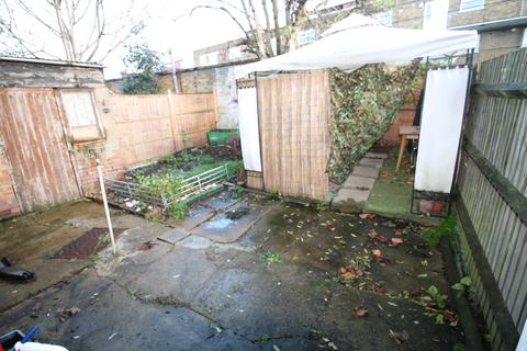 123 Carson Road, London, E16 4BG