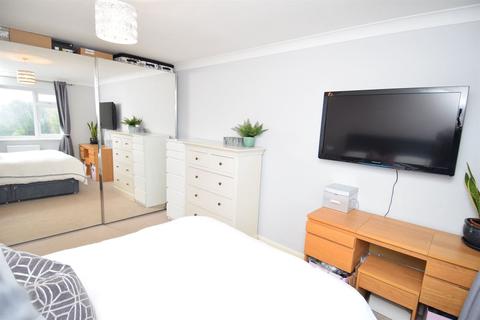 27 Anthony Crescent, Whitstable, CT5 4TS