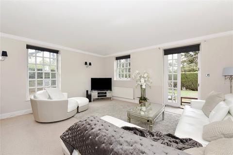 8, Wilton Court Crossways, Beaconsfield, HP9 2HX